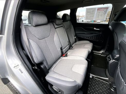 Used 2022 Hyundai Santa Fe SEL w/ Convenience Package image 25