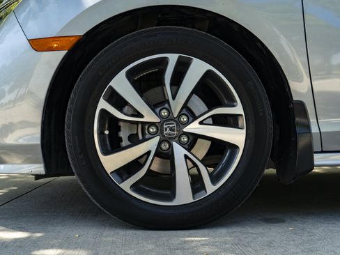 Used 2023 Honda Odyssey Touring image 14