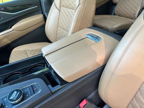 Used 2021 Cadillac Escalade ESV Sport w/ Driver Assist Tech Package image 64