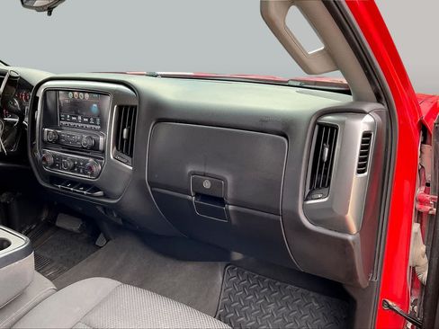 Used 2019 Chevrolet Silverado 1500 LT w/ Texas Edition AWD/4WD image 18