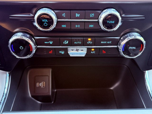 Certified 2024 Ford F150 XLT w/ Equipment Group 302A MID AWD/4WD image 21