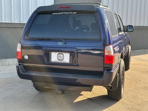 Used 2001 Toyota 4Runner SR5 w/ Upgrade Value Pkg 3 AWD/4WD image 18
