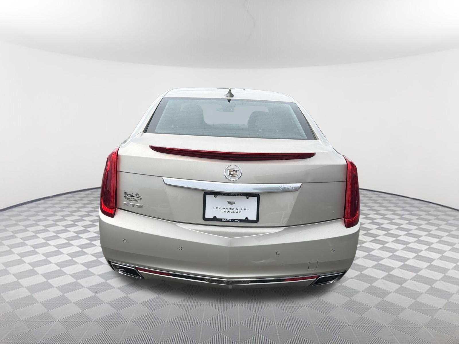 Used 2015 Cadillac XTS Luxury w/ Driver Awareness Package FWD image 7