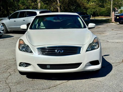 Used 2015 INFINITI Q60 Convertible w/ Premium Package image 2