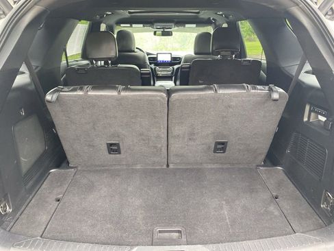 Used 2022 Ford Explorer ST w/ Equipment Group 401A AWD/4WD image 17