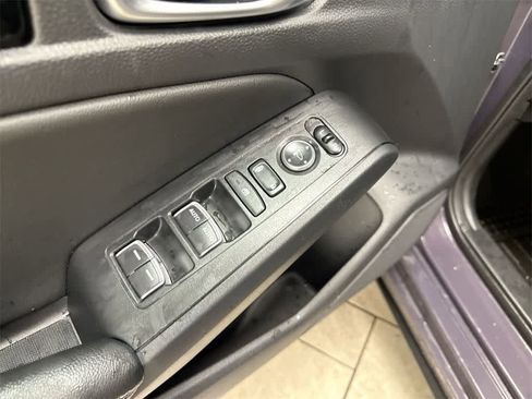 Used 2022 Honda Civic EX-L image 17