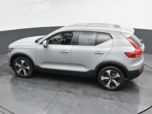 New 2025 Volvo XC40 B5 Core w/ Protection Package Premier image 38