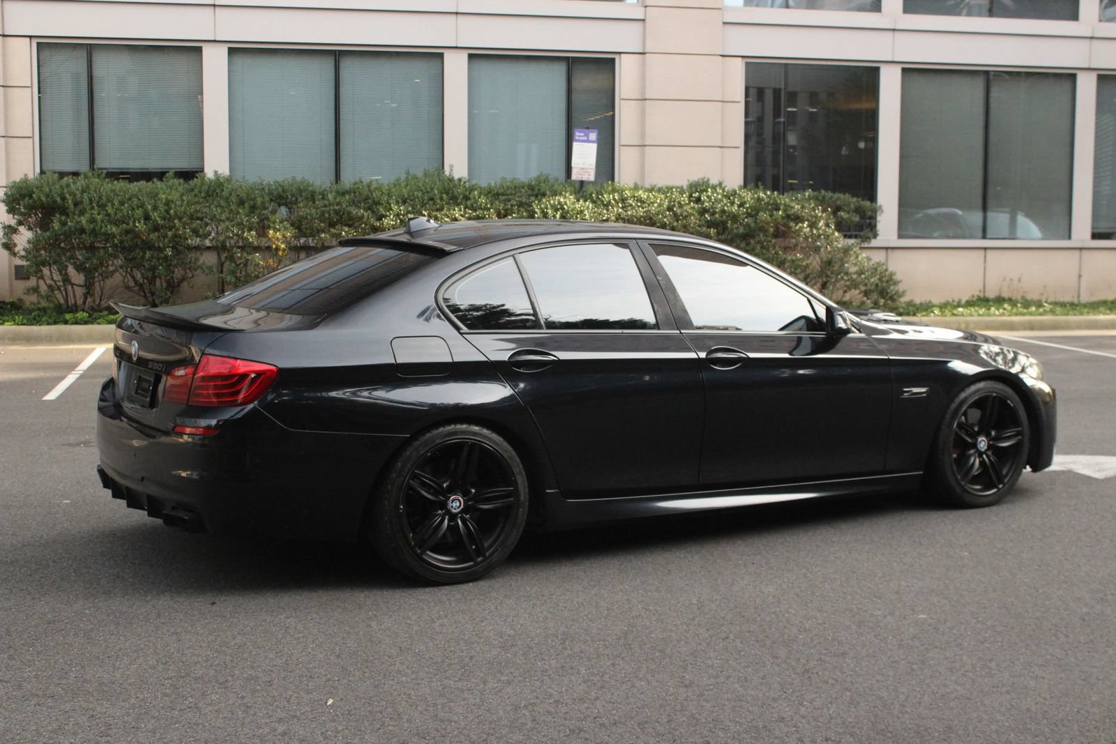 Used 2014 BMW 550i xDrive Sedan AWD/4WD image 7