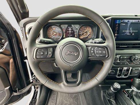 Used 2024 Jeep Wrangler Unlimited Sport AWD/4WD image 11