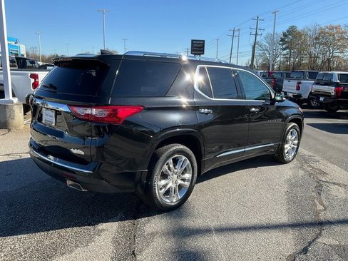 Used 2021 Chevrolet Traverse High Country w/ LPO, Floor Liner Package image 28