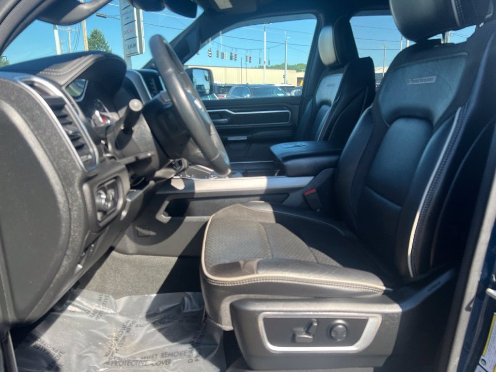 Used 2023 RAM 1500 Laramie AWD/4WD image 17