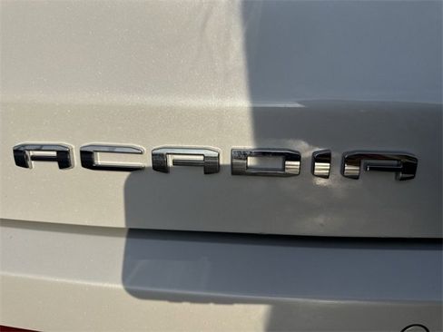 Used 2021 GMC Acadia Denali w/ Denali Ultimate Package image 32
