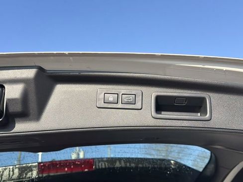 Used 2021 Subaru Forester Touring w/ Popular Package #2 image 12