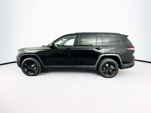 Used 2022 Jeep Grand Cherokee L Laredo image 4