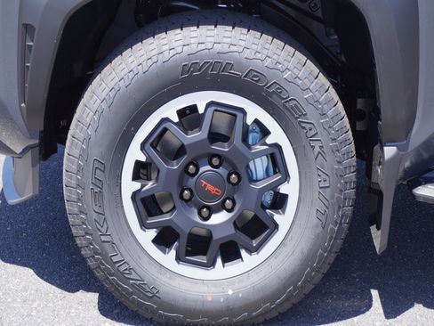 New 2026 Toyota 4Runner TRD Off-Road Premium AWD/4WD image 8