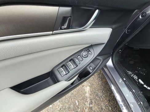 Used 2019 Honda Accord LX image 16