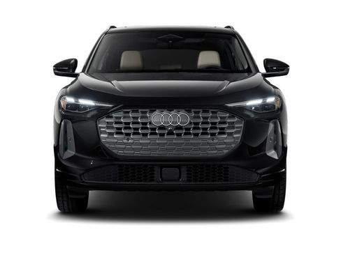Certified 2025 Audi Q5 Premium w/ Convenience Package AWD/4WD image 4