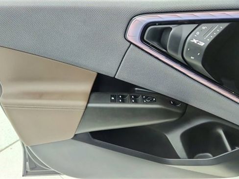 Used 2025 BMW X3 xDrive30i w/ Premium Package image 34