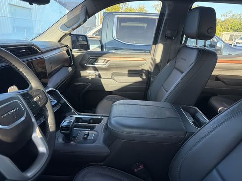 Used 2025 GMC Sierra 1500 Denali w/ Technology Package image 7