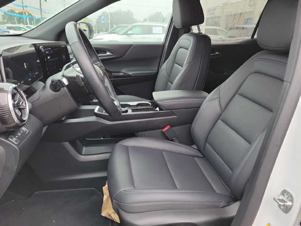 Used 2026 Chevrolet Equinox LT w/ Convenience Package II AWD/4WD image 20