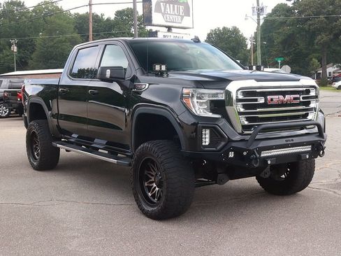 Used 2019 GMC Sierra 1500 SLT w/ SLT Premium Plus Package AWD/4WD image 3