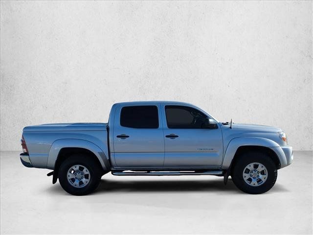 Used 2011 Toyota Tacoma 4x4 Double Cab w/ SR5 Pkg #2 image 4