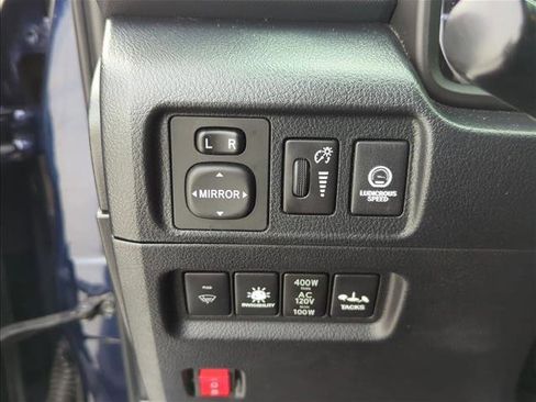 Used 2018 Toyota 4Runner TRD Off-Road image 12