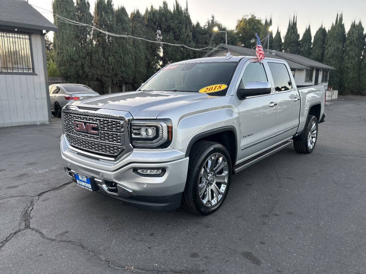Used 2018 GMC Sierra 1500 Denali w/ Denali Ultimate Package AWD/4WD image 4