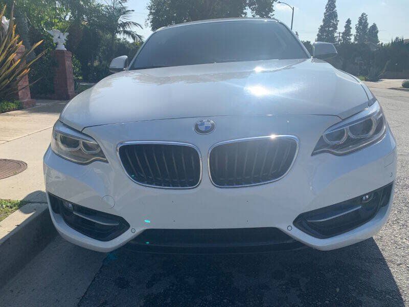 Used 2017 BMW 230i Coupe RWD image 3