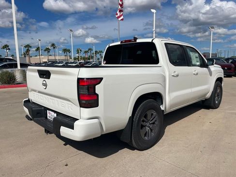 New 2026 Nissan Frontier SV w/ Tow Package RWD image 4