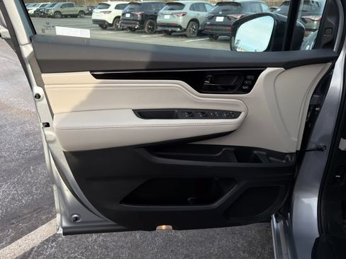 Used 2026 Honda Odyssey Elite image 19