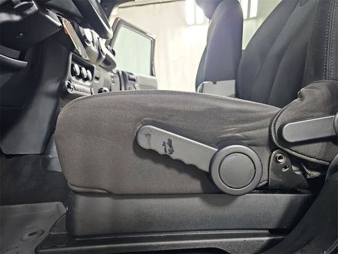 Used 2016 Jeep Wrangler Sport w/ Quick Order Package 24S image 31