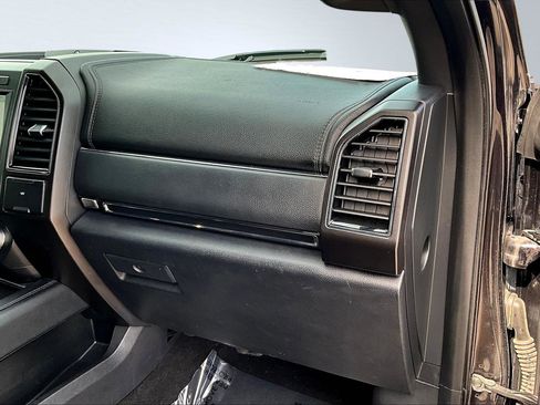 Used 2019 Ford Expedition Max Limited image 22