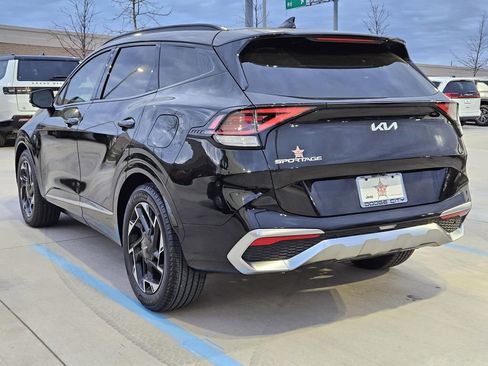 Used 2024 Kia Sportage SX image 4