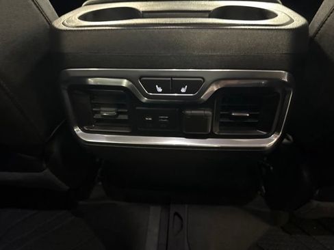 Used 2019 Chevrolet Silverado 1500 LTZ AWD/4WD image 25