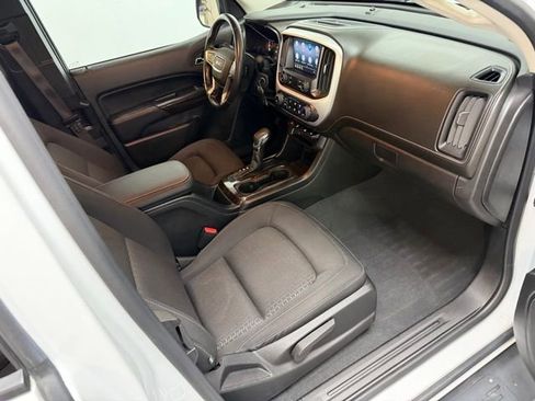 Certified 2022 GMC Canyon Elevation w/ Trailering Package image 37