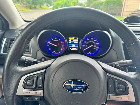 Used 2017 Subaru Outback 2.5i Premium w/ Popular Package #1 AWD/4WD image 11