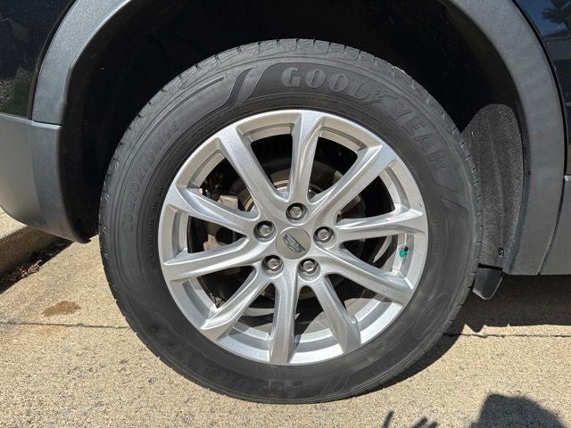 Used 2021 Cadillac XT4 Luxury FWD image 33