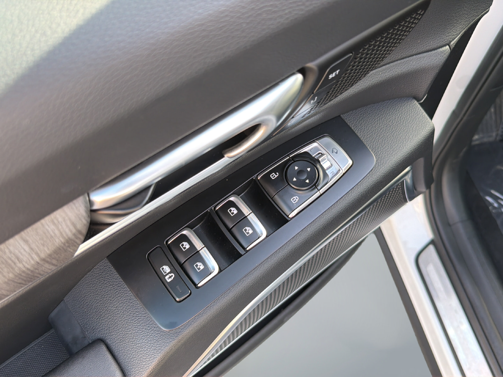 Used 2023 Kia Telluride SX FWD image 32