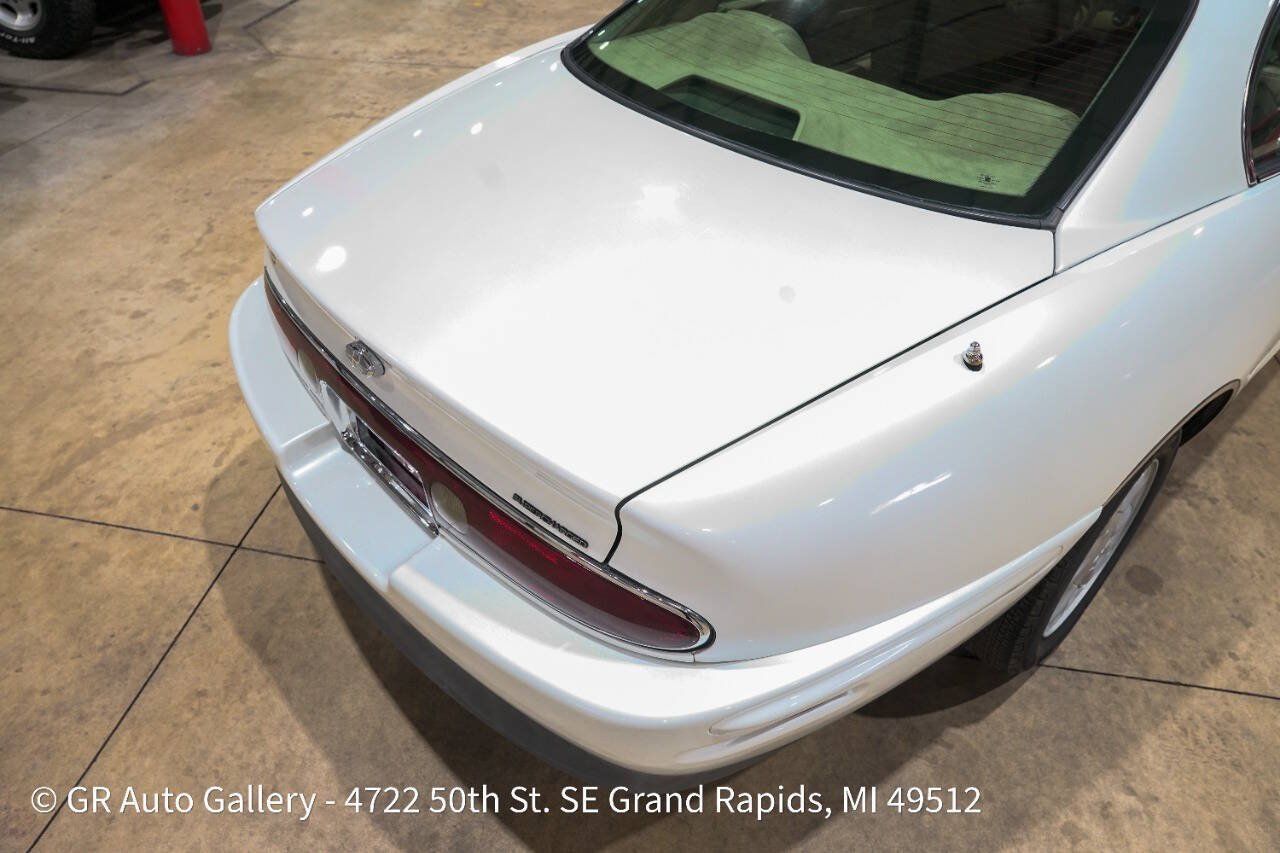 Used 1998 Buick Riviera Supercharged Coupe FWD image 20