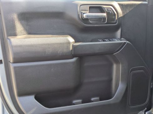 Certified 2024 Chevrolet Silverado 1500 Custom image 11