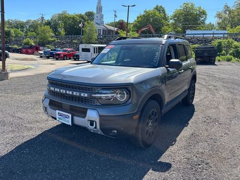 Used 2025 Ford Bronco Sport Badlands AWD/4WD image 16