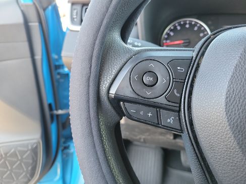 Used 2019 Toyota RAV4 LE FWD image 23