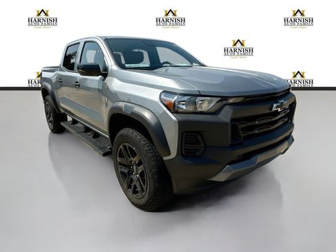 Used 2023 Chevrolet Colorado Trail Boss w/ Advanced Trailering Package AWD/4WD image 9
