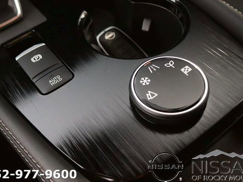 New 2026 Nissan Rogue Platinum AWD/4WD image 21