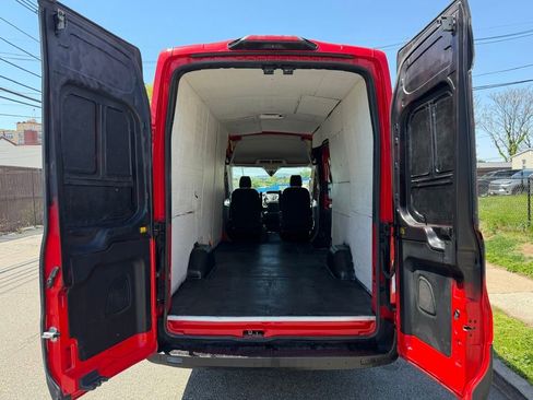 Used 2018 Ford Transit 250 148 High Roof Extended RWD image 12