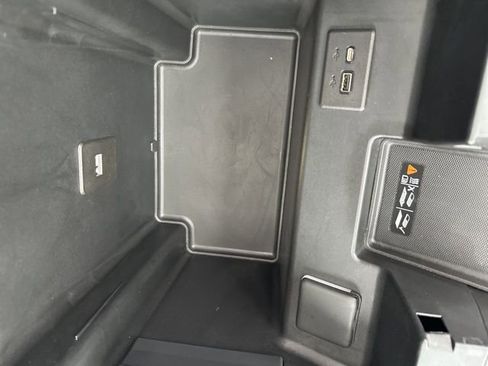 Used 2023 GMC Sierra 1500 AT4 w/ AT4 Premium Package image 32