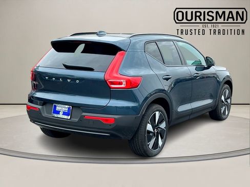 New 2026 Volvo EX40 Plus w/ Protection Package Premier image 3