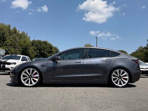Used 2018 Tesla Model 3 AWD/4WD image 2