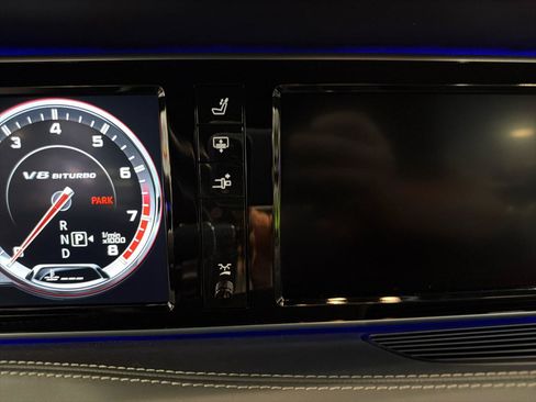 Used 2016 Mercedes-Benz S 63 AMG 4MATIC Coupe image 21